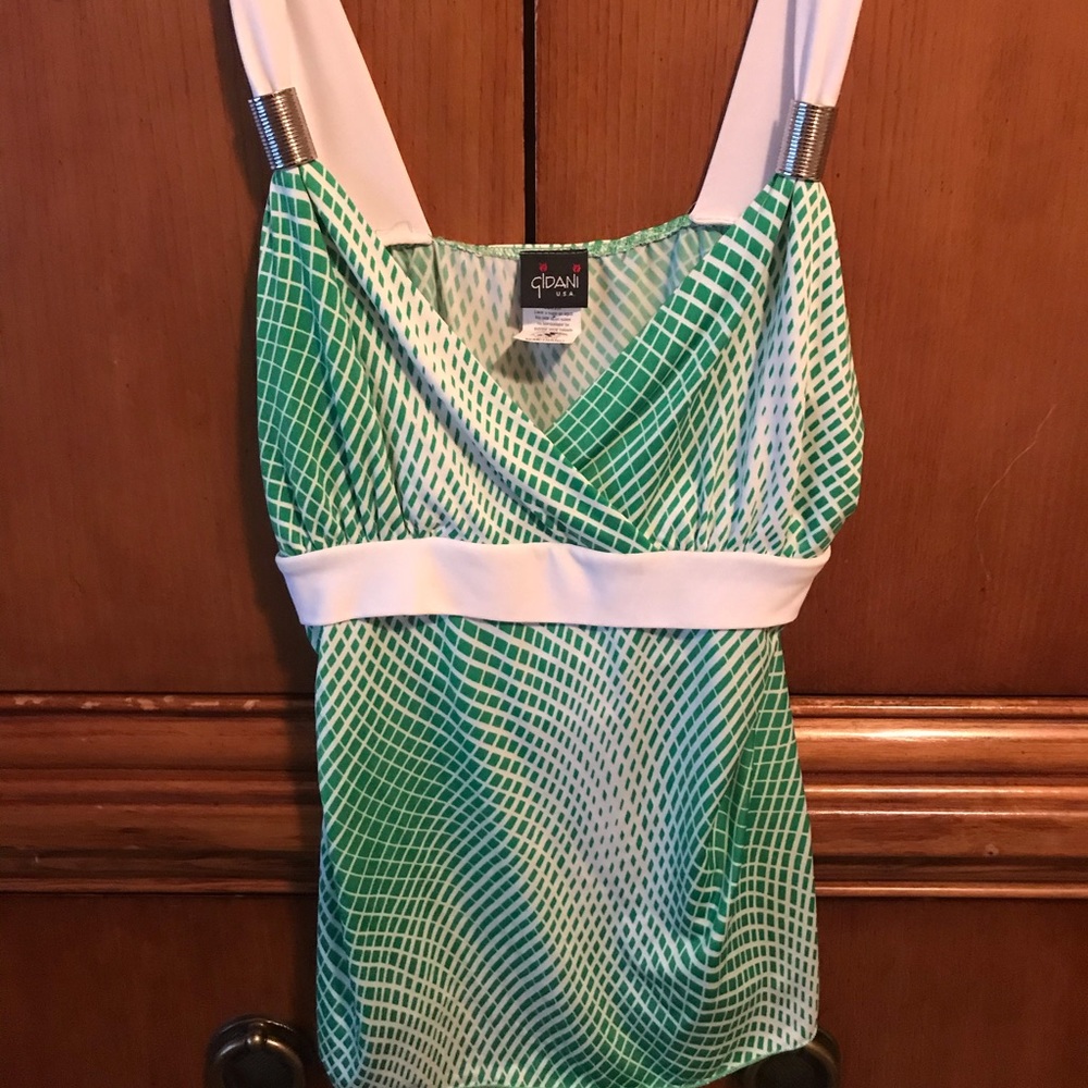 Gidani Summer Top